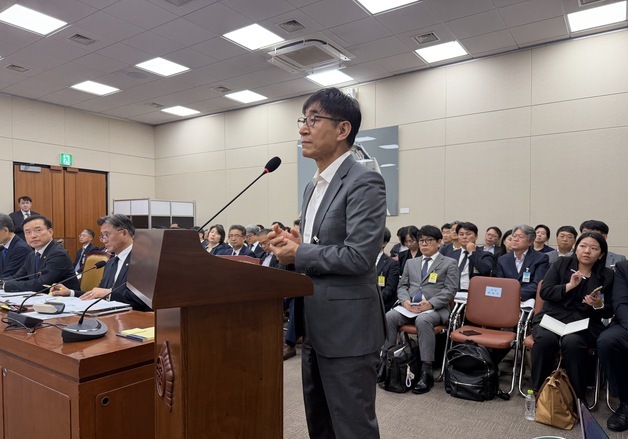 AI 챗봇 청소년 보호모드 허점…"연령·이용시간 기준 강화해야"