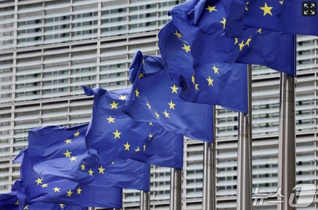 EU, 우크라 점령지 러 총선 관련자 77명 제재…"침략전쟁 정당화"