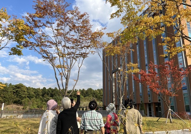 숲과 그림책의 만남…산림복지진흥원, 중장년 대상 '마음산책' 운영