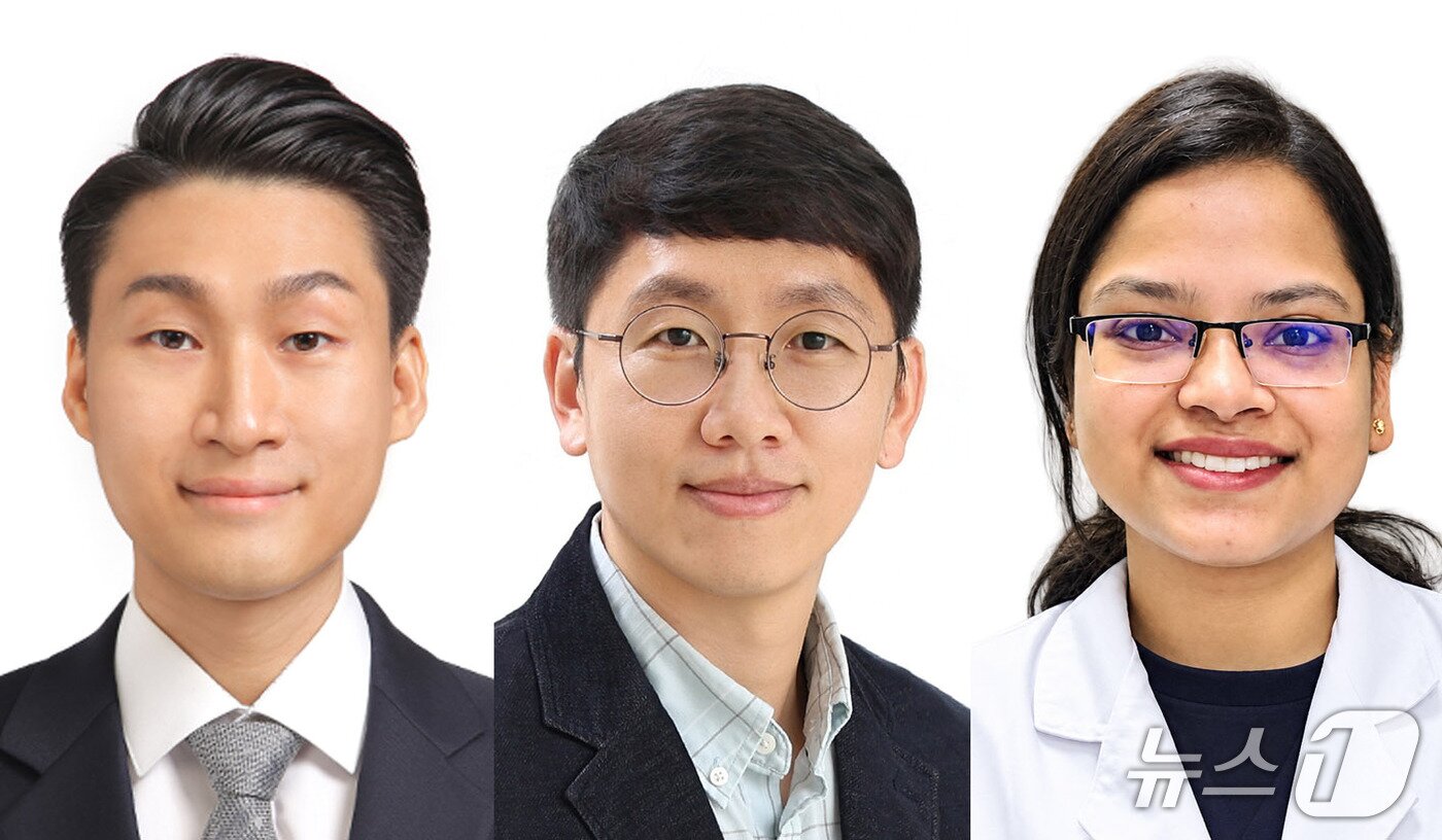본문 이미지 - 왼쪽부터 유승화 전북대학교 양자시스템공학과 부교수(교신저자), 진경환 전북대학교 물리학과 조교수 (교신저자), 서브해시리 사브남 전북대학교 플라즈마및양자빔응용공학과 (제1저자). (한국연구재단 제공. 재판매 및 DB 금지) 2026.10.13/뉴스1
