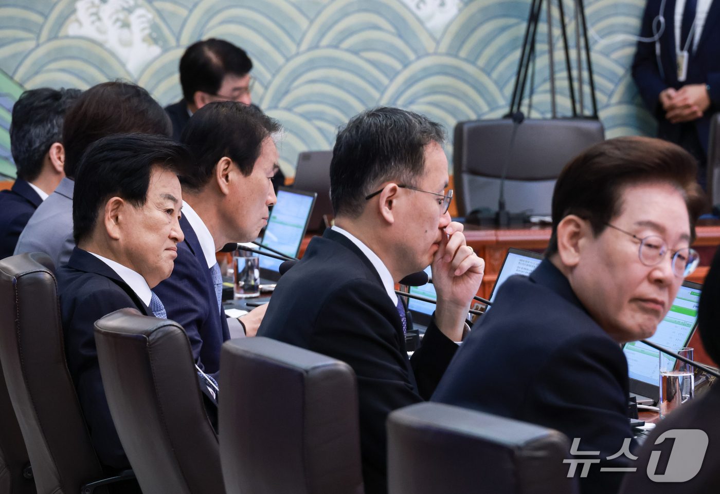 (서울=뉴스1) 이재명 기자 = 정동영 통일부 장관이 13일 청와대에서 열린 국무회의에 참석해 있다. (청와대통신사진기자단) 2026.10.13/뉴스1