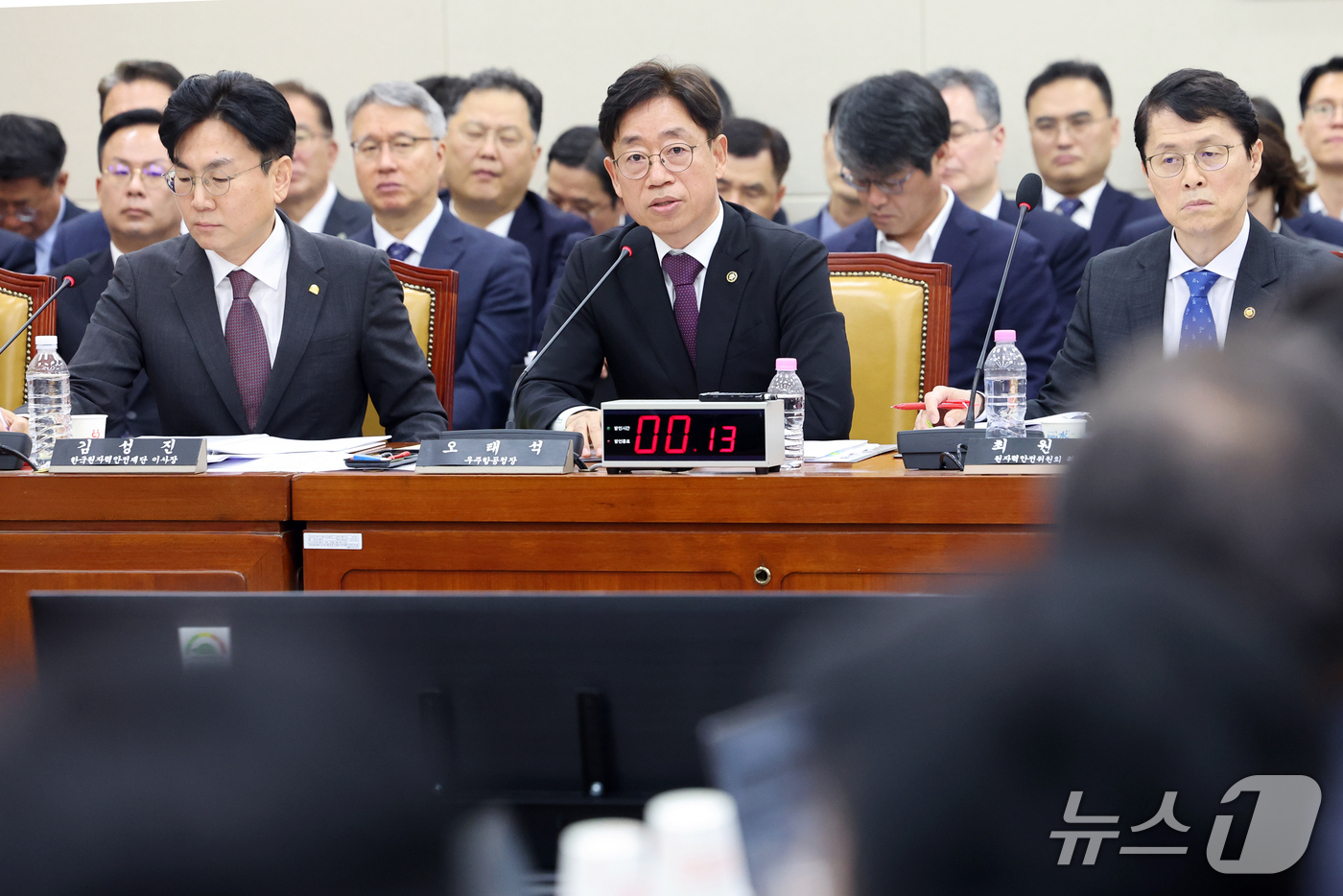 (서울=뉴스1) 황기선 기자 = 오태석 우주항공청장이 13일 서울 여의도 국회 과학기술정보방송통신위원회에서 열린 원자력안전위원회 등에 대한 국정감사에서 의원 질의에 답하고 있다. …