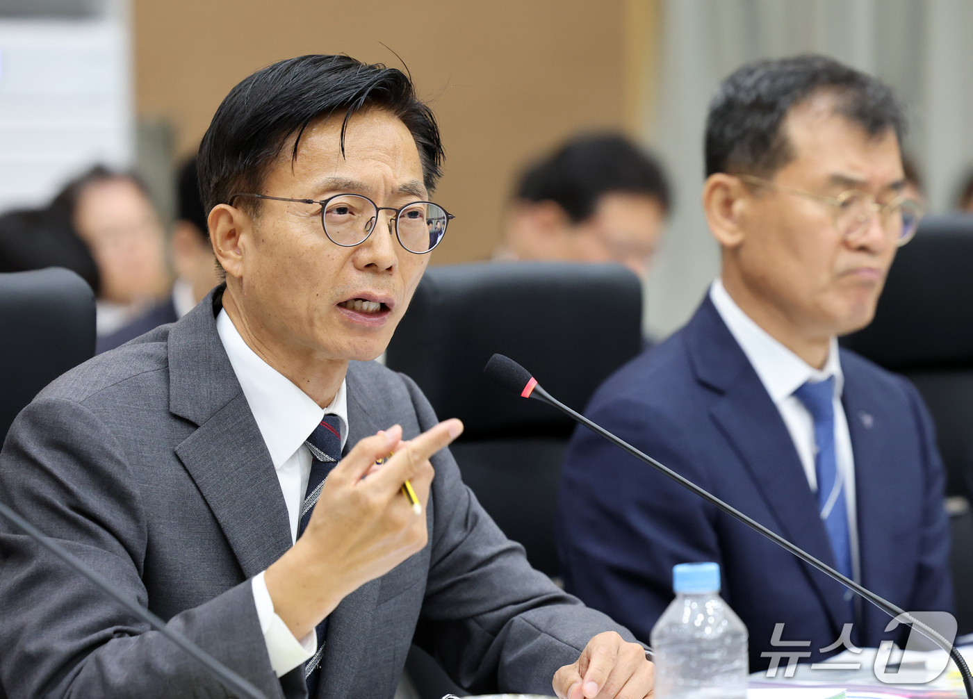 (대전=뉴스1) 김기태 기자 = 김용선 지식재산처장이 13일 오전 정부대전청사에서 열린 국회 산업통상자원중소벤처기업위원회의 지식재산처에 대한 국정감사에서 답변하고 있다. 2026. …