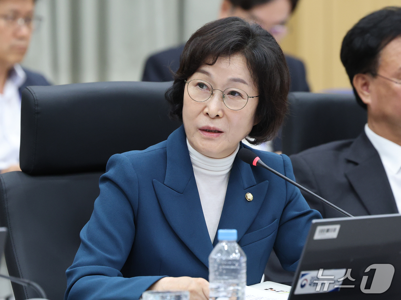 (대전=뉴스1) 김기태 기자 = 오세희 더불어민주당 의원이 13일 오전 정부대전청사에서 열린 국회 산업통상자원중소벤처기업위원회의 지식재산처에 대한 국정감사에서 질의하고 있다.  2 …
