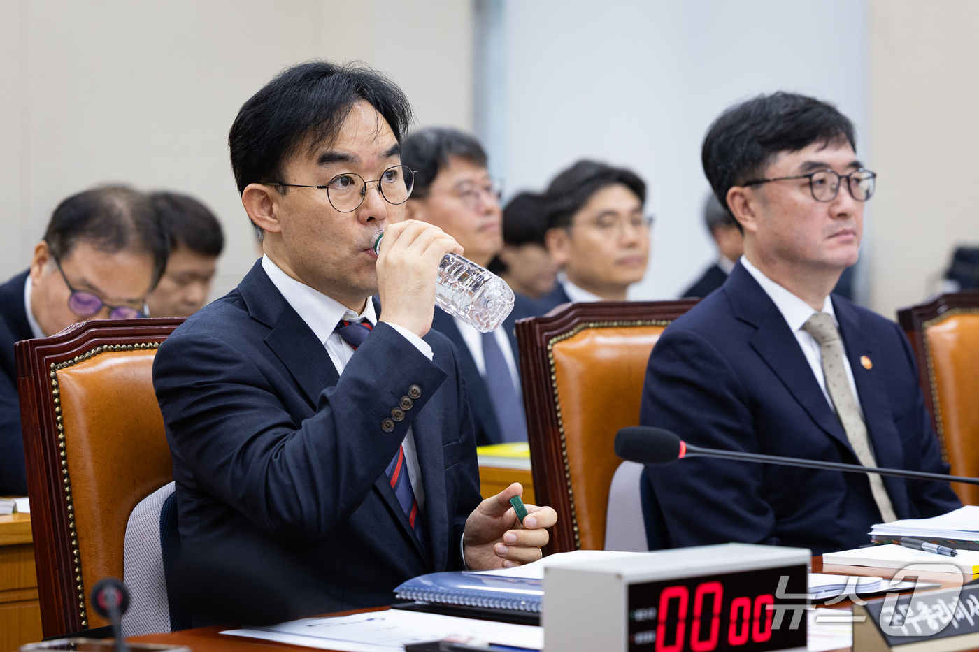 채이배 국회 정무위원회 국정감사 현장 사진