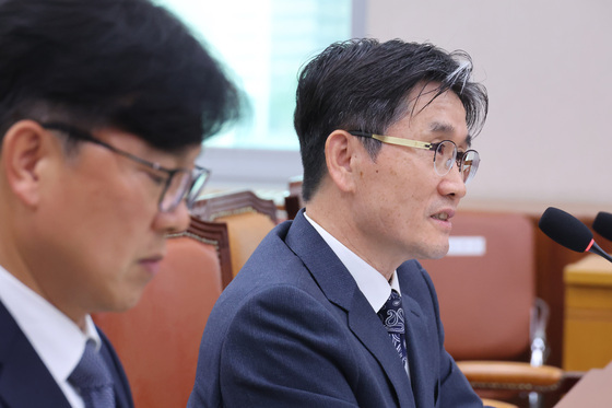 [국감] 고위공직자 수사 관련 답변하는 오동운