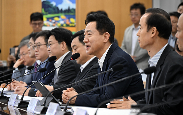 오세훈, 25개 구청장 만나 "통합돌봄 세심히 챙겨달라"…시·구 협력 강조