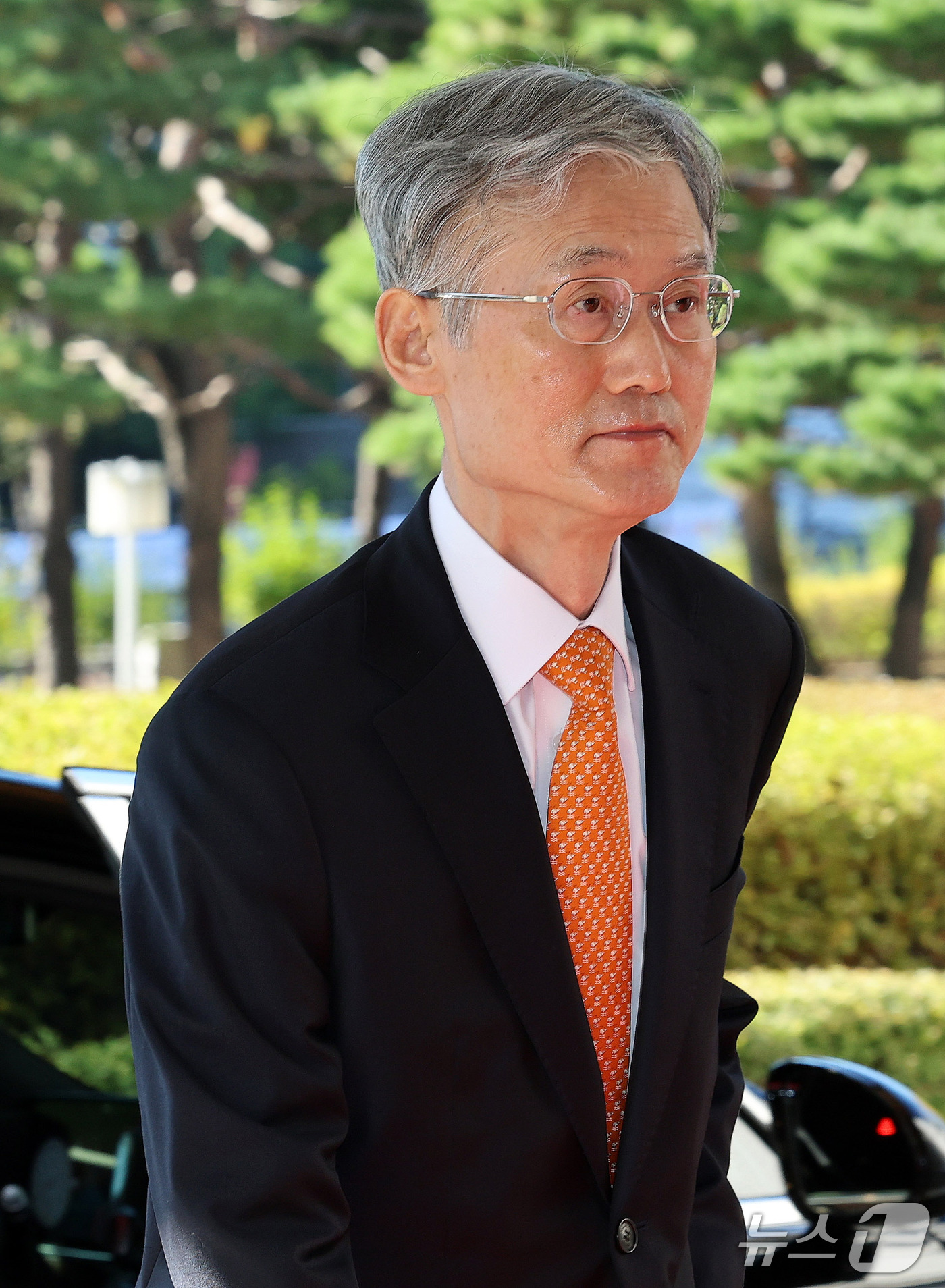 (서울=뉴스1) 박세연 기자 = 조희대 대법원장이 14일 서울 서초구 대법원으로 출근하고 있다. 2026.10.14/뉴스1