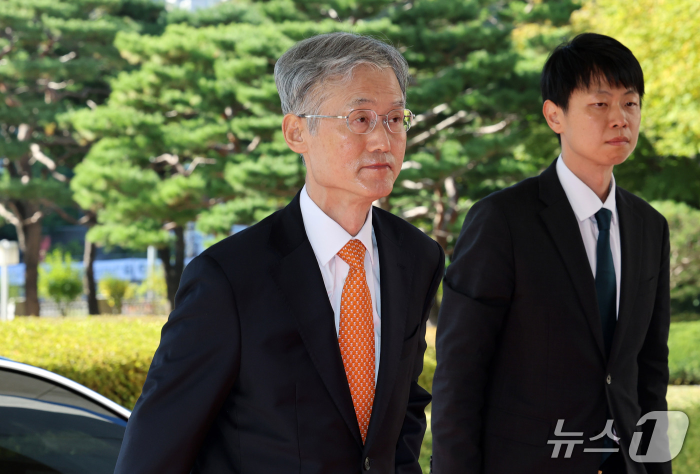 (서울=뉴스1) 박세연 기자 = 조희대 대법원장이 14일 서울 서초구 대법원으로 출근하고 있다. 2026.10.14/뉴스1