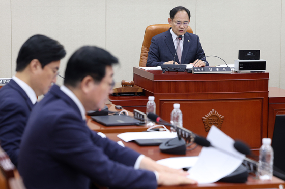국회 국방위, 법률안심사소위원회