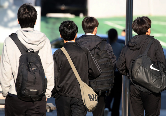 쌀쌀한 등굣길