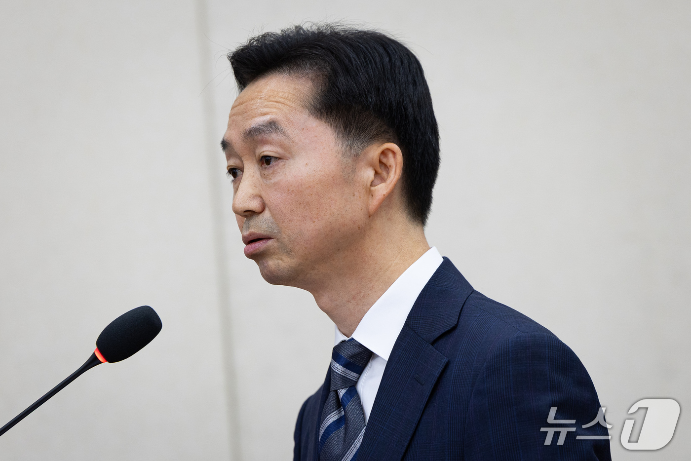 (서울=뉴스1) 유승관 기자 = 김지용 초대 중대범죄수사청장 후보자가 14일 서울 여의도 국회에서 열린 인사청문회에 출석해 발언하고 있다. 2026.10.14/뉴스1