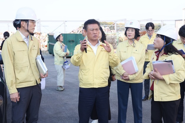 이학수 정읍시장, 주요 현장 찾아…이용객 편의·근로자 안전 점검
