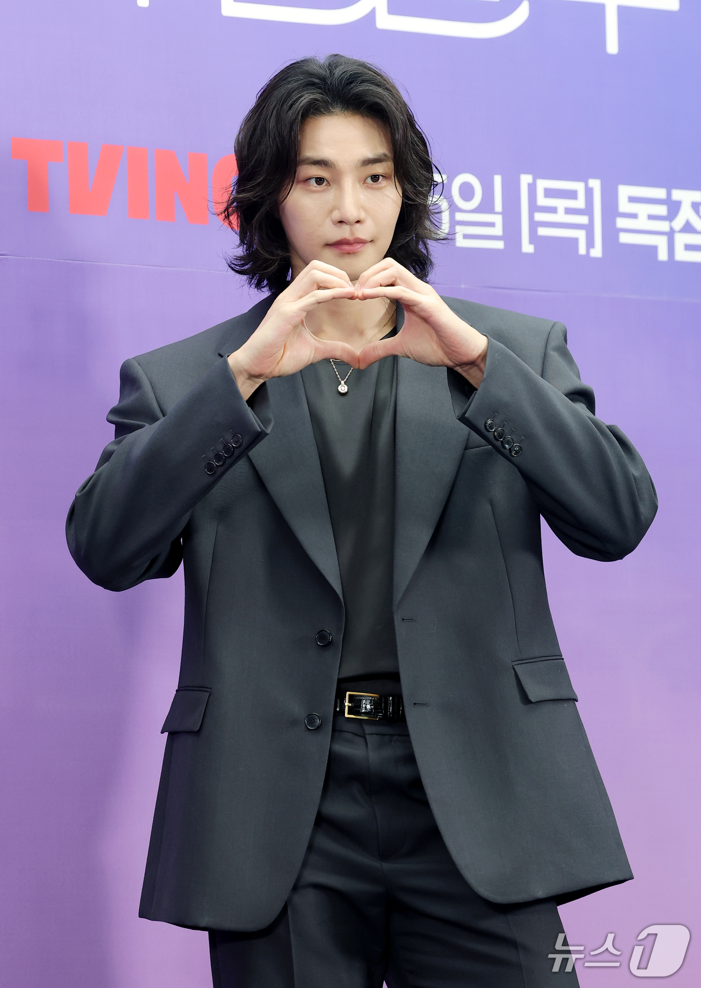 (서울=뉴스1) 권현진 기자 = 배우 김재영이 14일 서울 마포구 스탠포드호텔에서 열린 티빙 오리지널 드라마 '내가 떨릴 수 있게' 제작발표회에 참석해 포즈를 취하고 있다.'내가 …