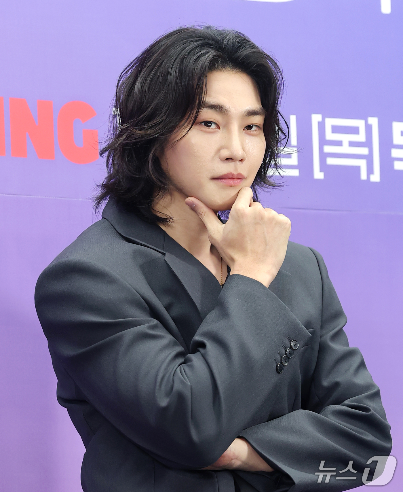 (서울=뉴스1) 권현진 기자 = 배우 김재영이 14일 서울 마포구 스탠포드호텔에서 열린 티빙 오리지널 드라마 '내가 떨릴 수 있게' 제작발표회에 참석해 포즈를 취하고 있다.'내가 …