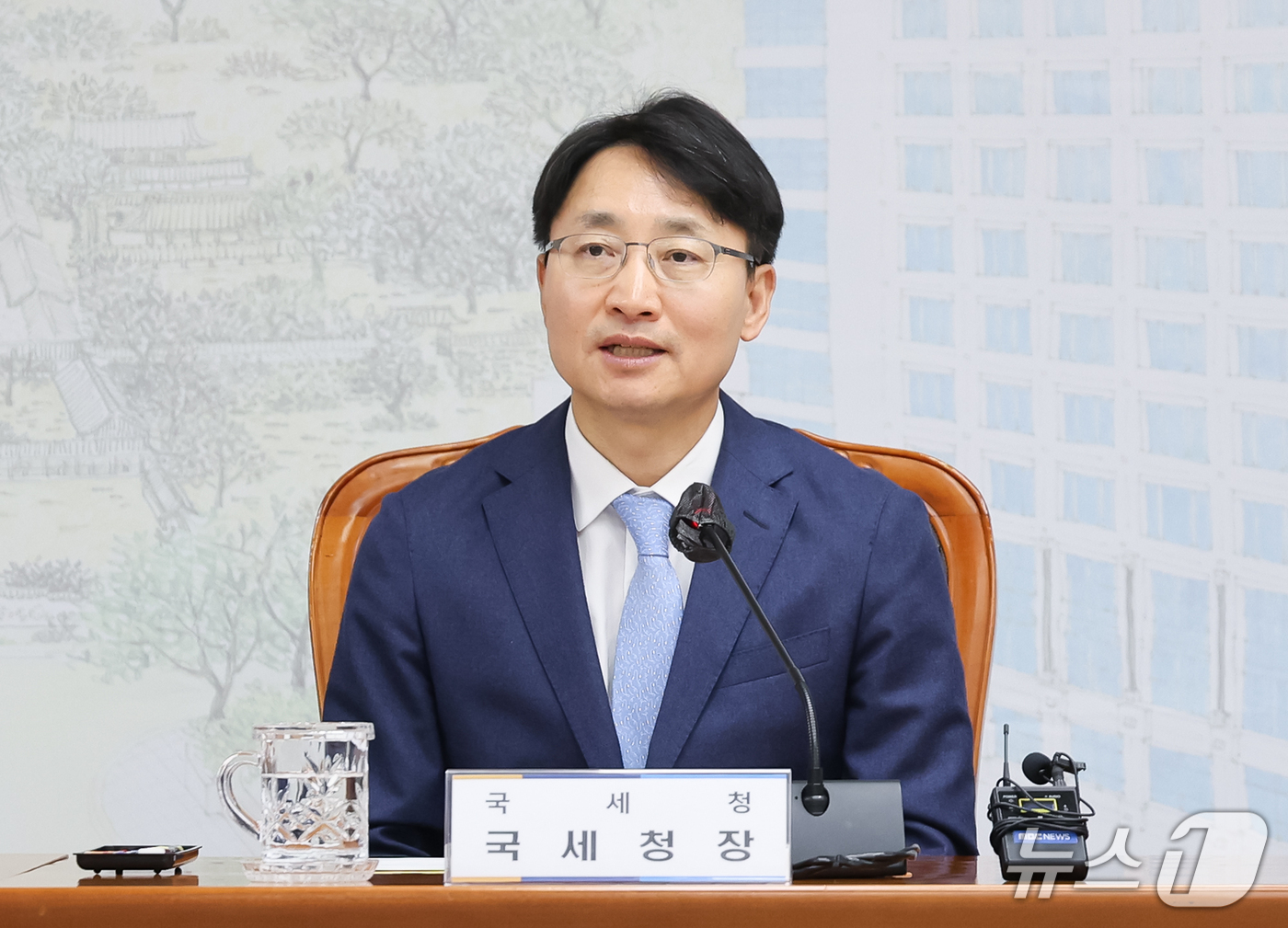 (서울=뉴스1) = 이재명 대통령은 14일 강훈식 대통령비서실장 후임으로 임광현 국세청장을 임명했다. 강 비서실장이 지난달 21일 전격 사의를 표명한 지 23일 만이다.사진은 임광 …