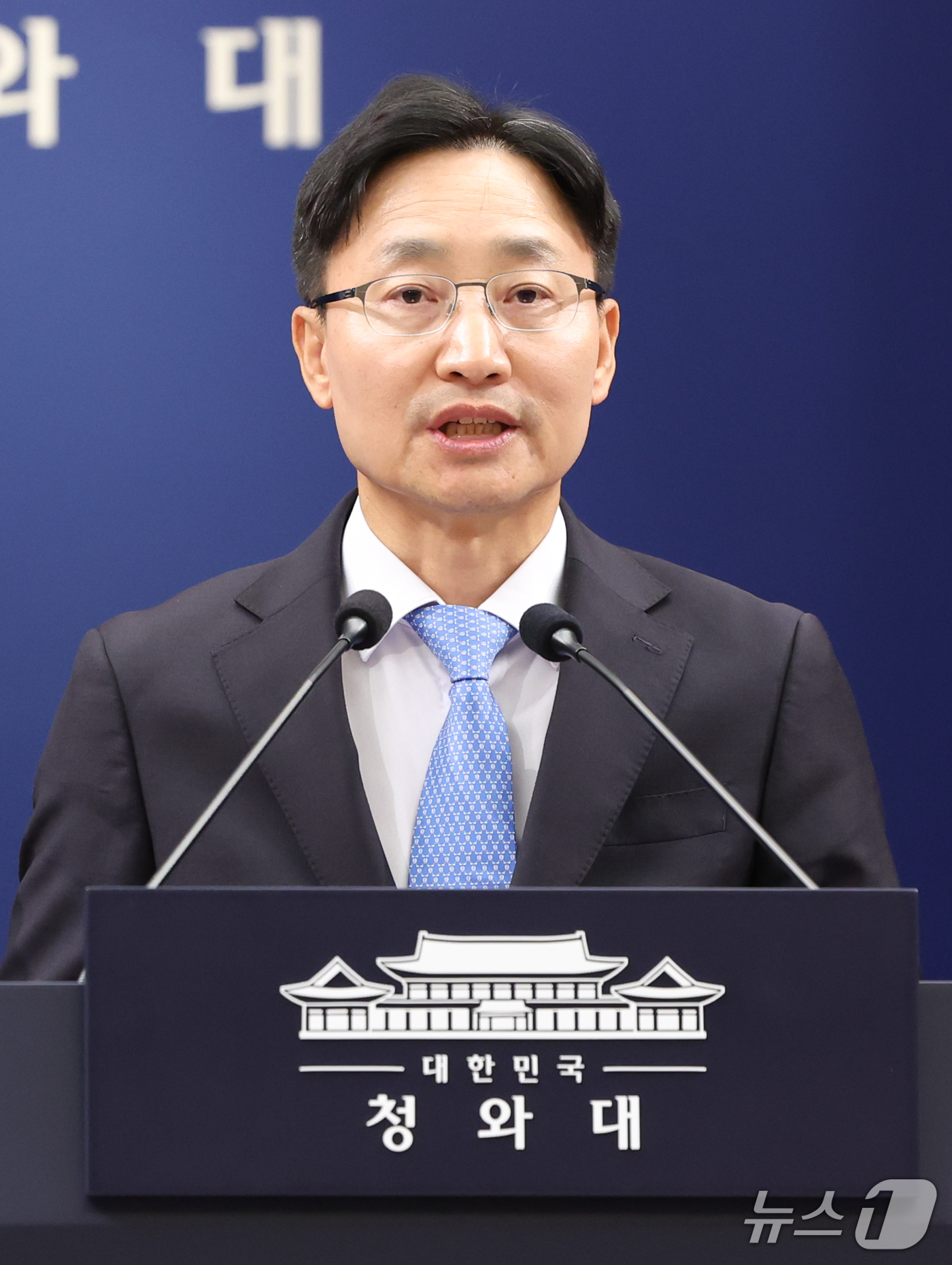(서울=뉴스1) 허경 기자 = 임광현 신임 대통령비서실장이 14일 청와대 춘추관에서 열린 인선 발표에서 인사말을 하고 있다. 이재명 대통령은 이날 강훈식 대통령비서실장 후임으로 임 …