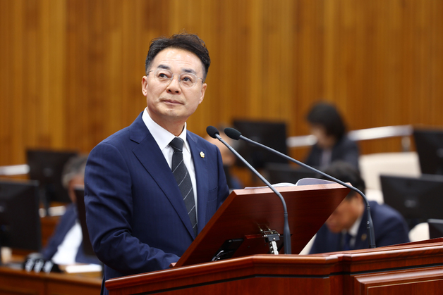 '울산바위 아파트' 심의 하루 앞…강원도 "현장 실사·갈등 중재"