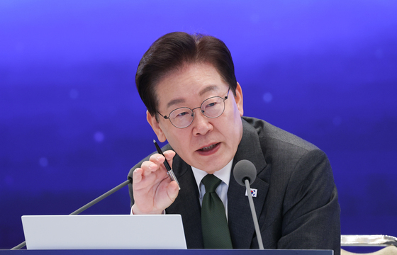 李대통령 "아이 낳아 기르는 부담, 낳지 않는 사람보다 나아야"(종합)