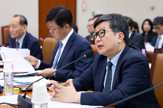 [국감] 답변하는 편장완 한국예술종합학교 총장