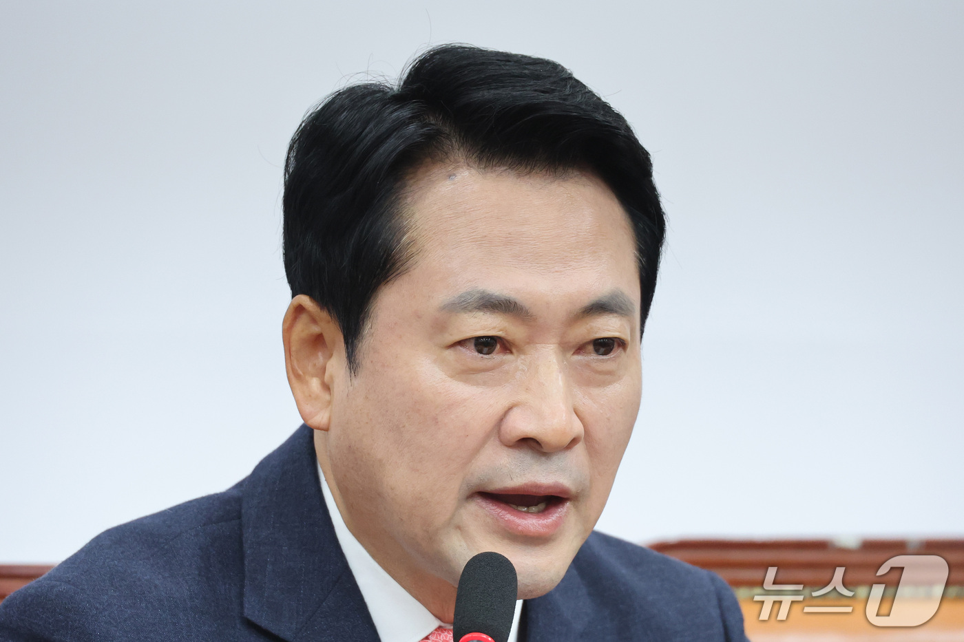 (서울=뉴스1) 신웅수 기자 = 장동혁 국민의힘 대표가 15일 서울 여의도 국회에서 열린 최고위원회의에서 발언하고 있다. 2026.10.15/뉴스1