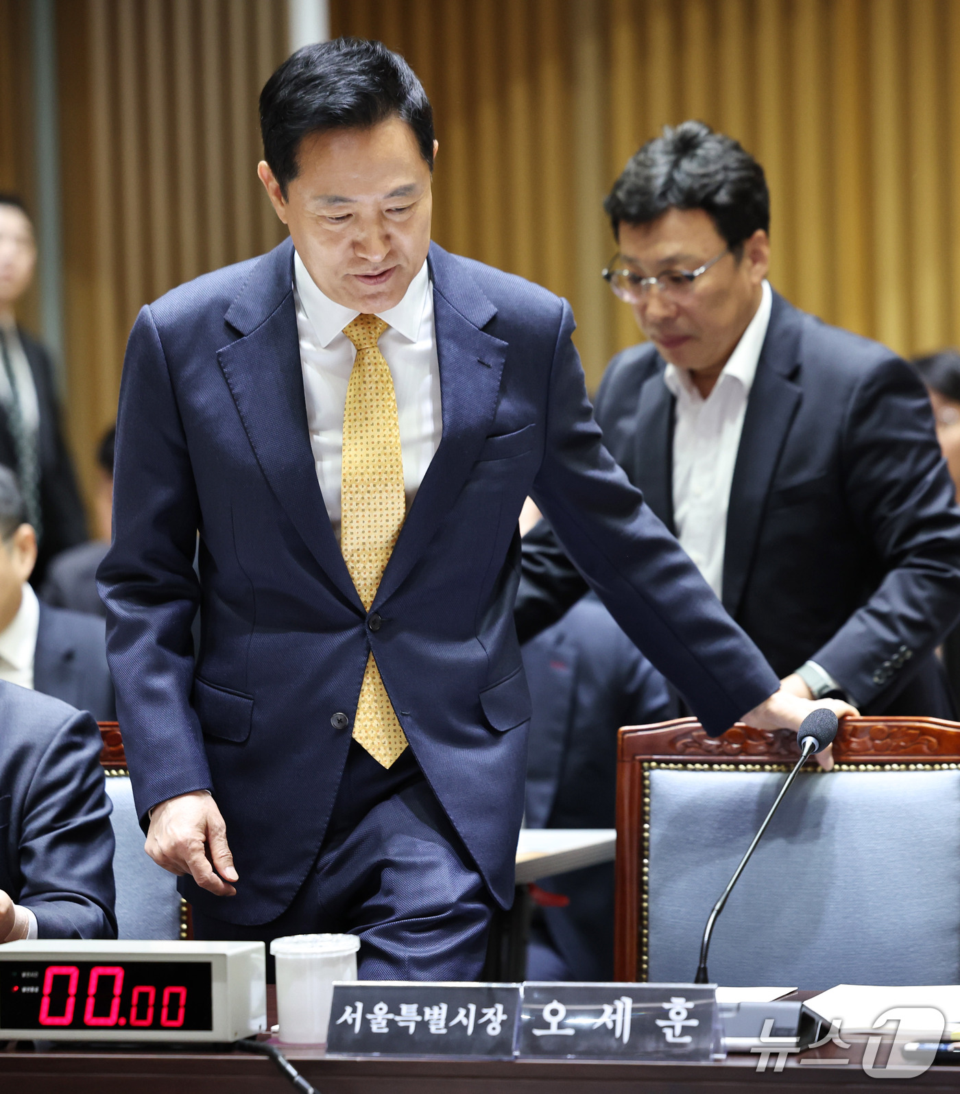 (서울=뉴스1) 구윤성 기자 = 오세훈 서울시장이 15일 서울시청에서 열린 국회 행정안전위원회의 서울시에 대한 국정감사에 참석하고 있다. 2026.10.15/뉴스1