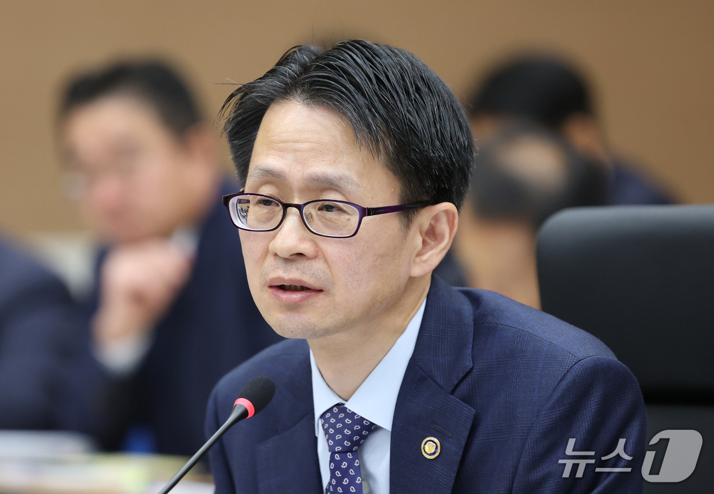 (대전=뉴스1) 김기태 기자 = 백승보 조달청장이 15일 오전 정부대전청사에서 열린 국회 재정경제기획위원회의 국가데이터처, 관세청, 조달청에 대한 국정감사에서 업무보고를 하고 있다 …
