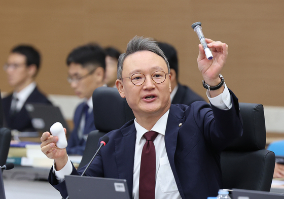 말랑이·짝퉁 마운자로 불법 반입 급증…"AI CCTV 법적 근거도 절실"