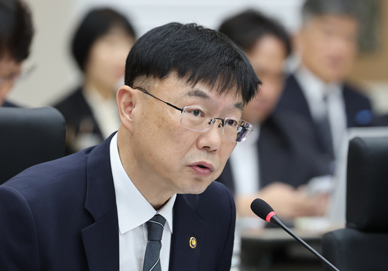[국감] 질의에 답변하는 안형준 국가데이터처장