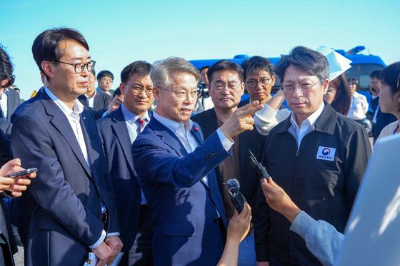 민형배 시장, 홍지선 국토부 장관과 반도체 부지 점검