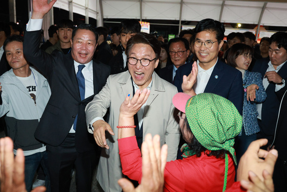 순창장류축제위, '개막공연 중 김민석 대표 인사 논란'에 사과