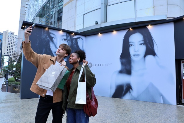 [주말쇼핑포인트] 제니 포토부스부터 베이비페어까지…백화점·마트 할인전 풍성