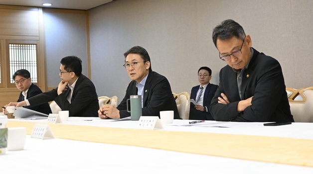 정부, 증시 급락에 점검…"변동성 커졌지만 경제·증시 기초여건 견조"