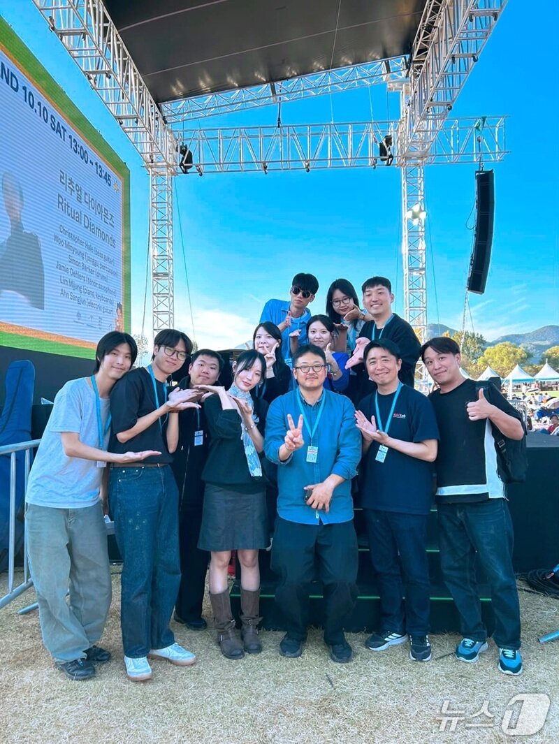 본문 이미지 - KAIST 연구진과 재즈 아티스트들(KAIST 제공) /뉴스1