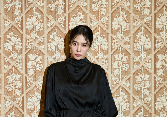김현주 "홍보에도 최선…유행 못따라가도 팬들 좋아하면 한다" [N인터뷰]