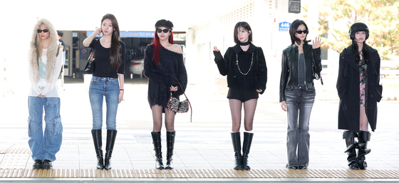 베이비몬스터, 출국