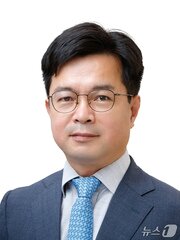 본문 이미지 - 신진창 신임 금융위원회 부위원장.(청와대 제공)