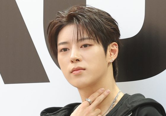 나우즈 진혁, 왕자님 비주얼