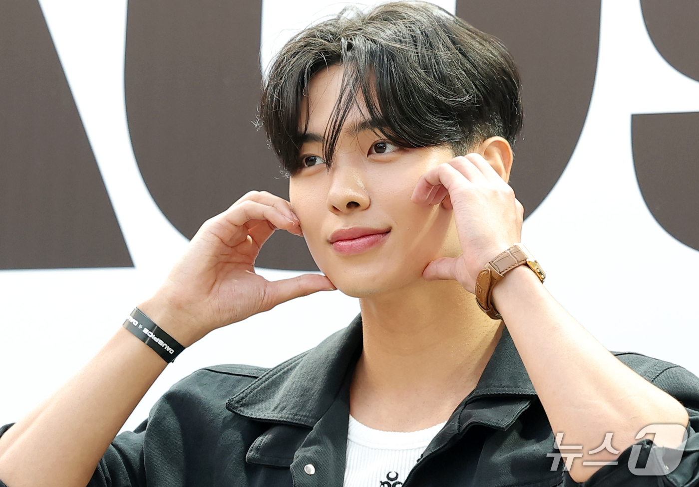 (서울=뉴스1) 권현진 기자 = ATBO 류준민이 16일 서울 성동구 원밀리언 스튜디오에서 열린 ‘디오스피스(DAUSPICE) X 하리무 협업’ 기념 ‘PARTY : THE MUS …