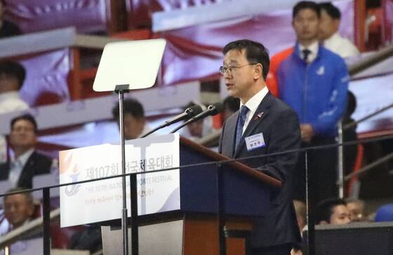 환영사하는 위성곤 제주도지사