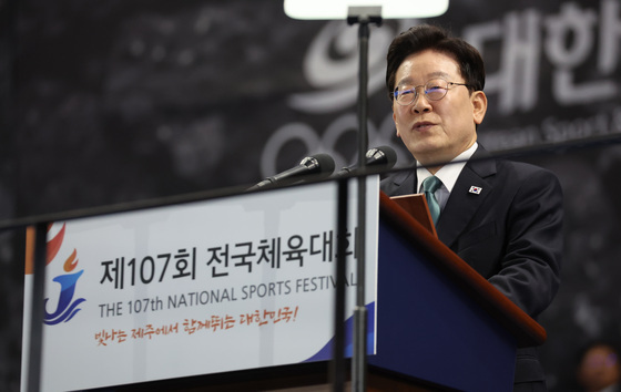李대통령 "소방관에 천금 준들 아깝겠나"…부상 대원 쾌유 기원(종합)