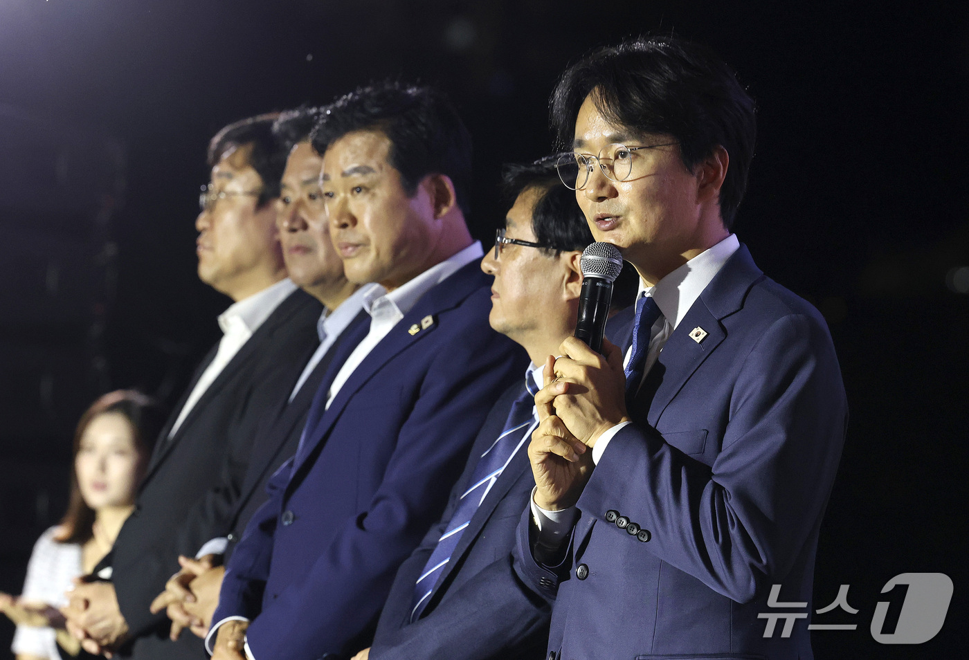 (서울=뉴스1) 박지혜 기자 = 서준오 노원구청장이 16일 오후 서울 노원구 당현천 일대에서 열린 ‘2026 노원 달빛산책:새로운 달' 개막식에서 인사말을 하고 있다. (노원구 제 …