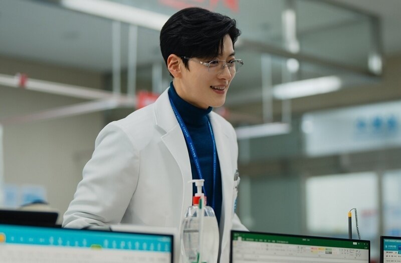 본문 이미지 - SBS '닥터X : 하얀 마피아의 시대'