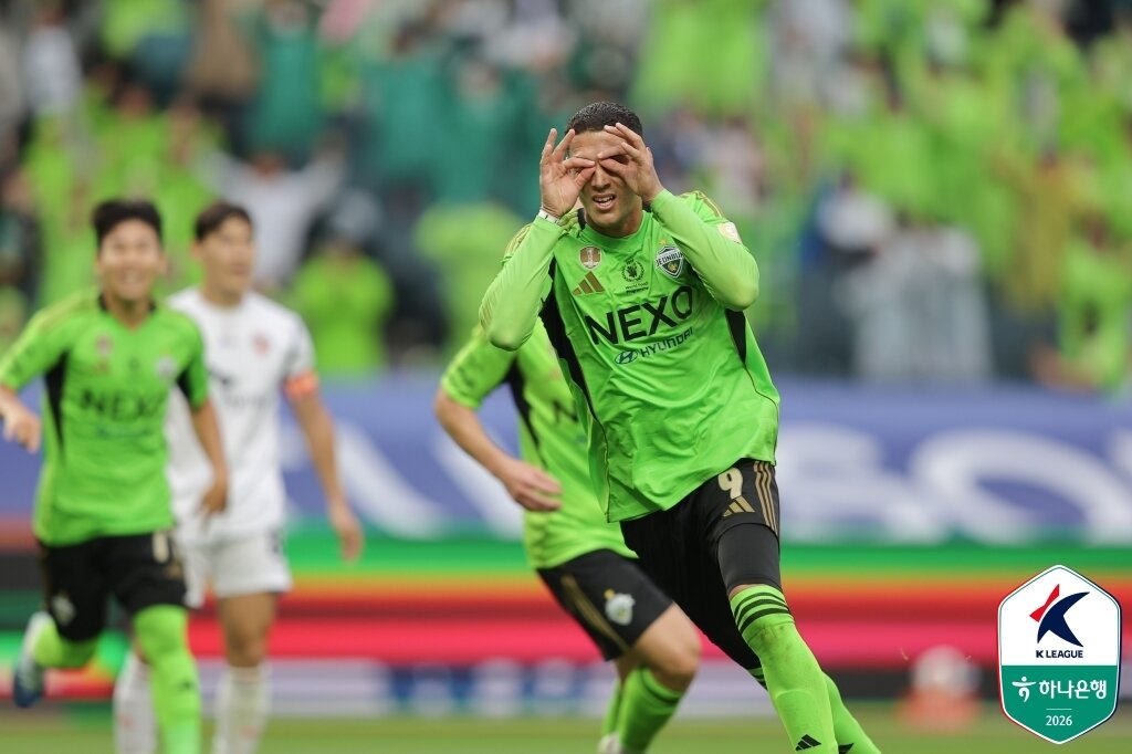 본문 이미지 - 전북 현대의 공격수 티아고. (한국프로축구연맹 제공. 재판매 및 DB 금지)