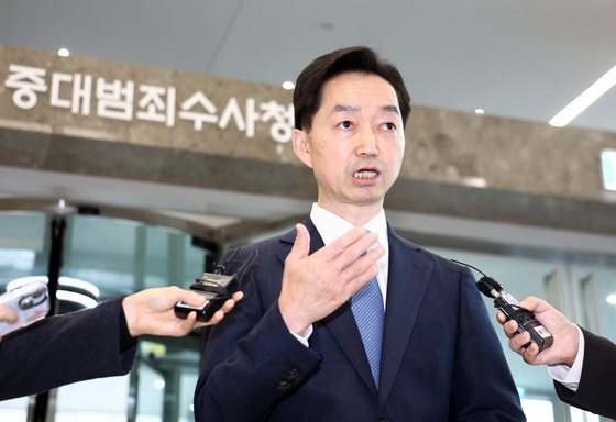 김지용 중수청장, 취임 후 첫 도어스테핑