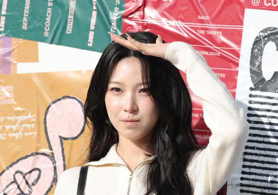 백지헌, 반짝반짝