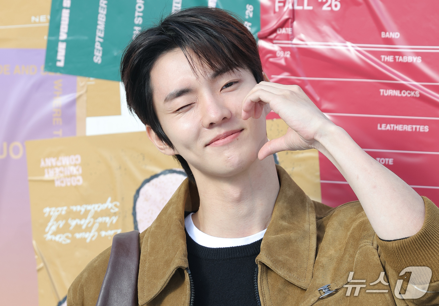 (서울=뉴스1) 권현진 기자 = 배우 지창민(더보이즈 큐)이 19일 서울 성동구 성수동 무신사스페이스 서울숲에서 열린 ‘코치 LIVE YOUR STORY 팝업 스토어 오픈 기념 포 …