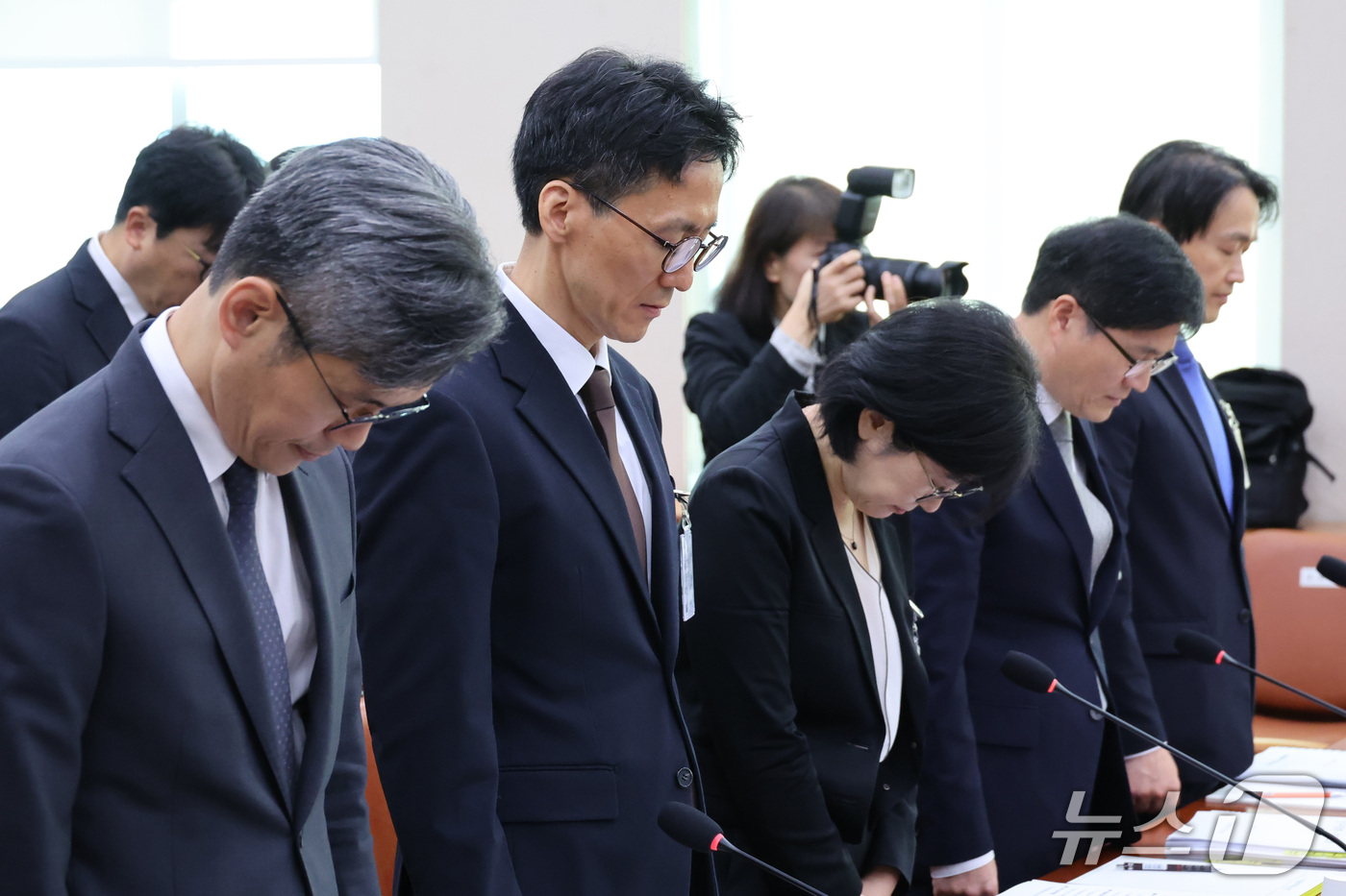 (서울=뉴스1) 신웅수 기자 = 정용환 서울광역공소청장 직무대리가 19일 서울 여의도 국회에서 열린 법제사법위원회의 서울광역공소청 등에 대한 국정감사에서 부천 공장 화재 현장에서 …