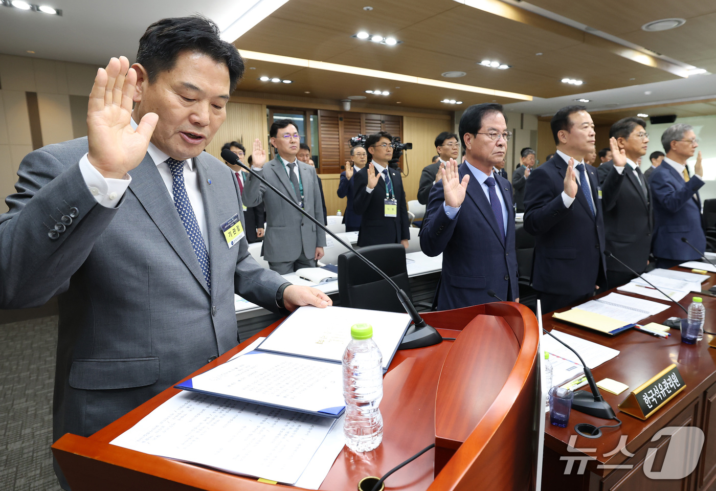 (대구=뉴스1) 공정식 기자 = 홍의락 한국가스공사 사장이 19일 대구 동구 한국가스공사 본사에서 열린 2026년도 국회 산자중기위원회의 한국가스공사, 한국석유공사, 강원랜드, 대 …