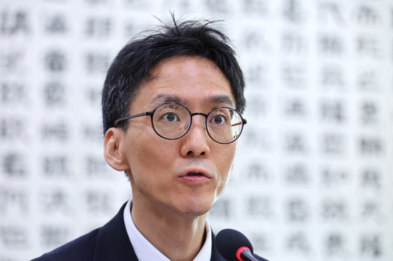 서울광역공소청장 직대 "尹, 자랑할 만한 검사 선배 아냐"